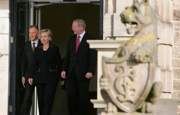 Clinton en Belfast para impulsar la devolución de competencias en Justicia e Interior