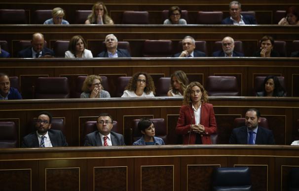 Dirigentes del PSOE creen que Batet y Hernanz deberían dejar la dirección del Grupo por votar "no" a Rajoy