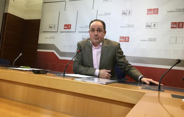 PSOE recuerda al PP que los talleres de empleo los asignan funcionarios y no políticos y rechaza que haya "sectarismo"