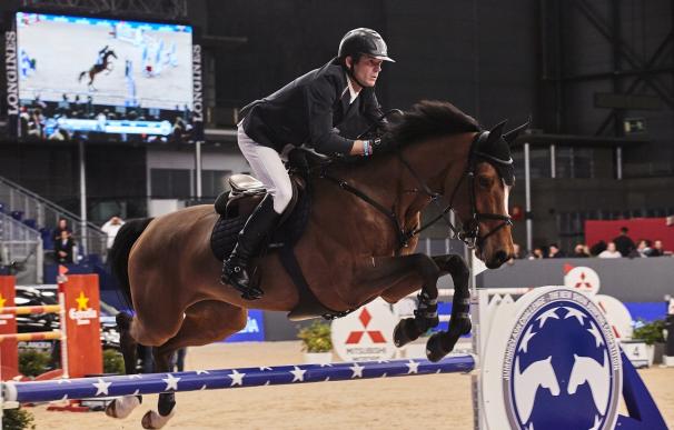 La tercera jornada de la Madrid Horse cerró con las pruebas de seis barras y el show de Lorenzo de Camarga