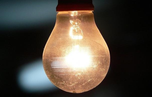 La Unión de Consumidores de Las Palmas aconseja poner bombillas LED para ahorrar en la factura de la luz
