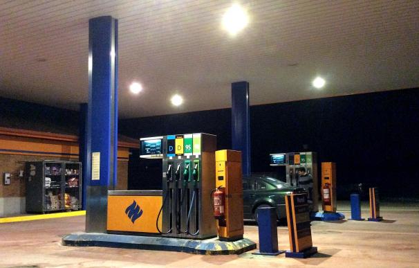 El Principado impone a las gasolineras la obligación de estar atendidas por operarios de 6.00 a 22.00 horas