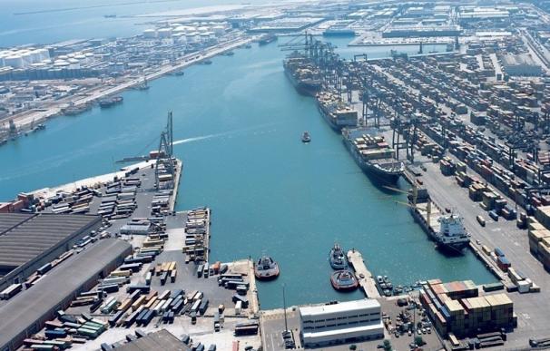 El Puerto de Barcelona adjudica por 23,8 millones la obra civil de un nuevo elevador de barcos