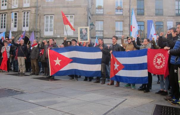Más de un centenar de personas honran en Santiago el "legado" y el "ejemplo" de Fidel Castro