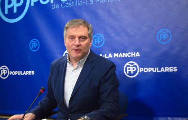 PP: "Los nuevos ceses de tres directores generales demuestran la negligencia e incapacidad de García-Page"