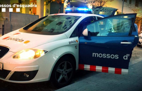 Detenido por robar un coche de un concesionario de Figueres con la excusa de probarlo