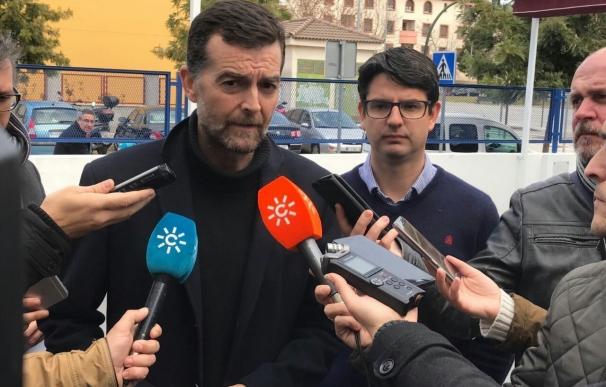 Maíllo advierte de que el problema de la sanidad andaluza "no es sólo de fusiones" y tiene como "enemigos" a PP y PSOE