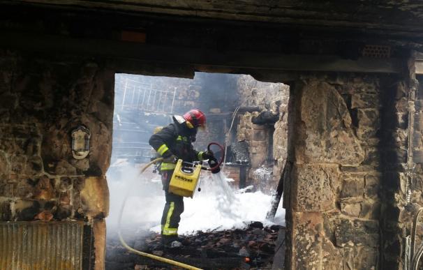 Un incendio calcina una vivienda en Selaya