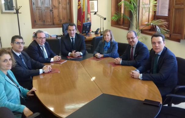 Javier Ruano preside su último Pleno al frente del Consejo Social de la Universidad de Murcia