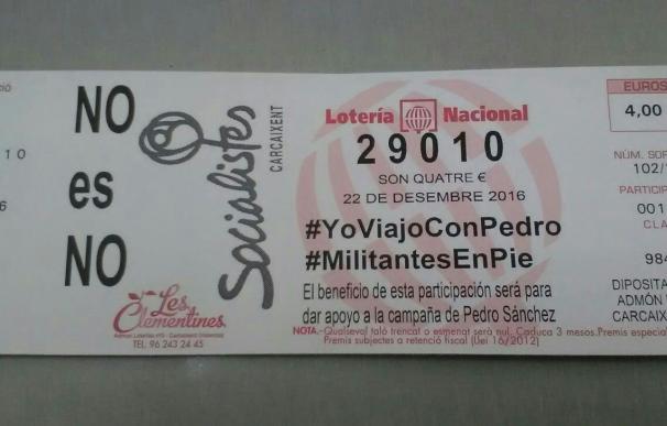Socialistes Carcaixent vende lotería con el número 29010, fecha de la renuncia de Pedro Sánchez, para mostrarle su apoyo
