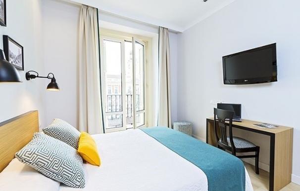 El 47% de los hoteles de Madrid son de 4 estrellas, cae el número de hostales y crecen las viviendas de uso turístico
