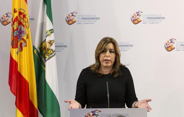 Susana Díaz dice que tiene "muchísimo cariño a Patxi López" y no se pronuncia sobre si concurrirá a las primarias