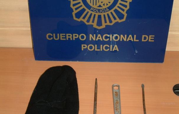 Detenidos cuatro jóvenes, uno de ellos menor, por un robo con fuerza en un bar de Pontevedra