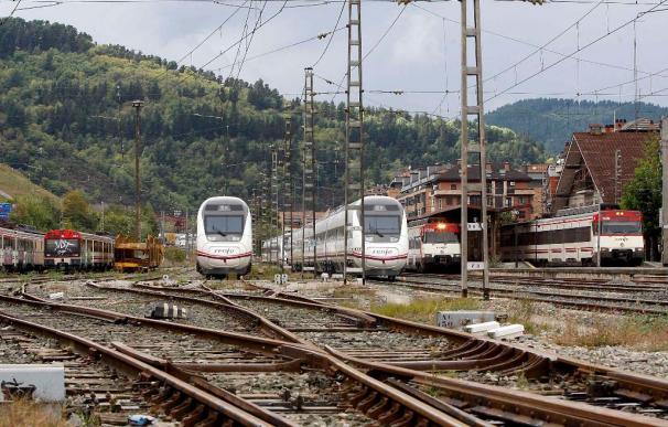 Reabren el tráfico de los trenes de Renfe en Guipúzcoa al no hallar ninguna bomba