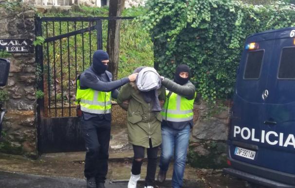 El yihadista de San Sebastián se radicalizó pese al apoyo de una ONG para que viviera del boxeo y la fontanería