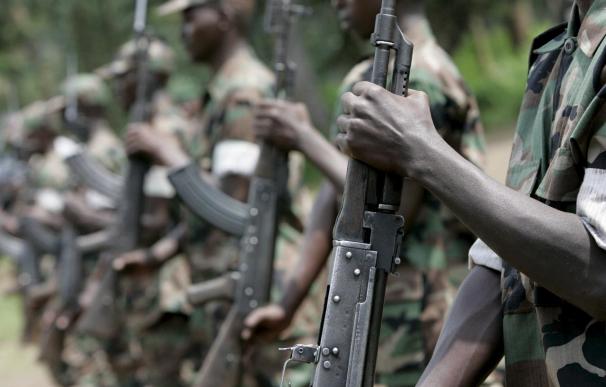 La guerrilla nigeriana dice que seguirá su lucha tras tres meses de tregua