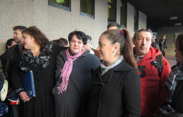 La jueza aplaza otros 10 días el desahucio de una familia viguesa para que Xunta y Ayuntamiento la realojen