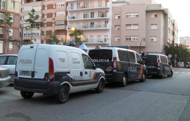 Cuatro detenidos en una operación antidroga en el barrio Guillén Moreno de la capital