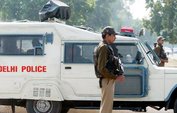 Mueren 17 policías en una emboscada maoísta en el centro de la India