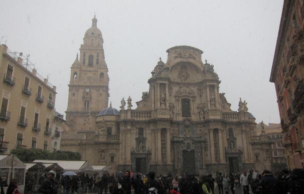 La nieve llega a la ciudad de Murcia 34 años después