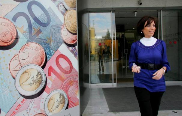 El euro sube hasta 1,4649 dólares en la apertura