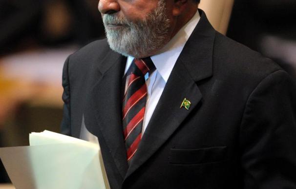Lula anima a los europeos a invertir en Brasil, un país "saneado y serio"
