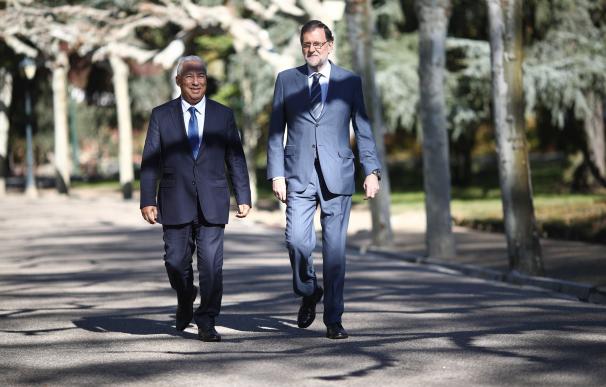 Rajoy participará en cumbre euromediterránea en enero en Lisboa y celebrará en primavera la reunión anual con Portugal