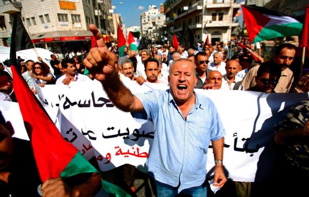 Manifestación contra la Autoridad Nacional Palestina en Ramala por el "Informe Goldstone"