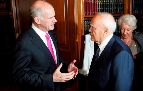 Con 160 escaños, Papandreu podrá gobernar con una cómoda mayoría
