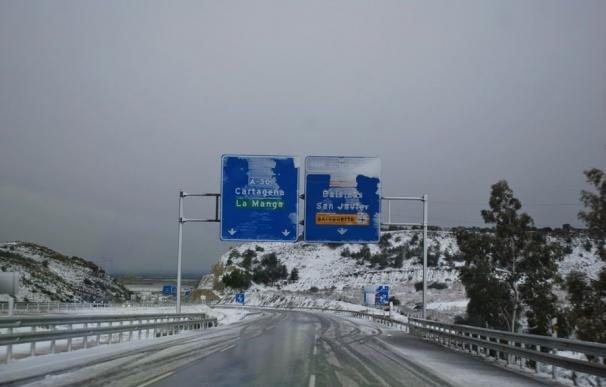 La cota de nieve baja mañana a 300 metros en el litoral sureste, con aviso rojo en Valencia y Alicante
