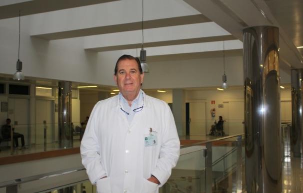 El dermatólogo Enrique Herrera, reconocido internacionalmente por su trayectoria asistencial e investigadora