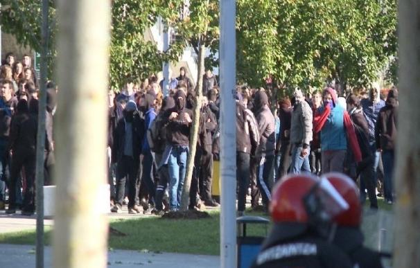 Las Juntas de Bizkaia muestran su repulsa a los "actos violentos" registrados en noviembre en el campus de Leioa