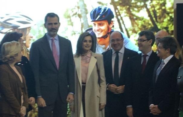 El presidente de Murcia invita a los Reyes de España al año jubilar de Caravaca de la Cruz