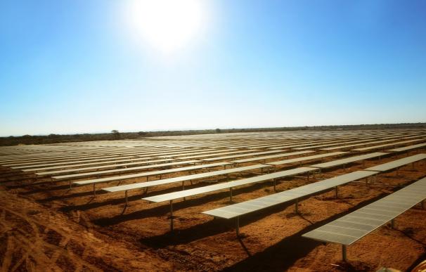 Acciona, Gransolar y Ghella levantan en Dubai la mayor planta fotovoltaica del mundo