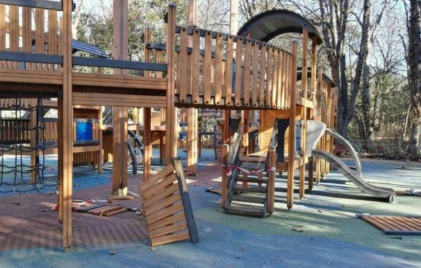 Actos vandálicos en 'El Barco', en el parque infantil de Campo Grande de Valladolid, por valor de 45.000 euros