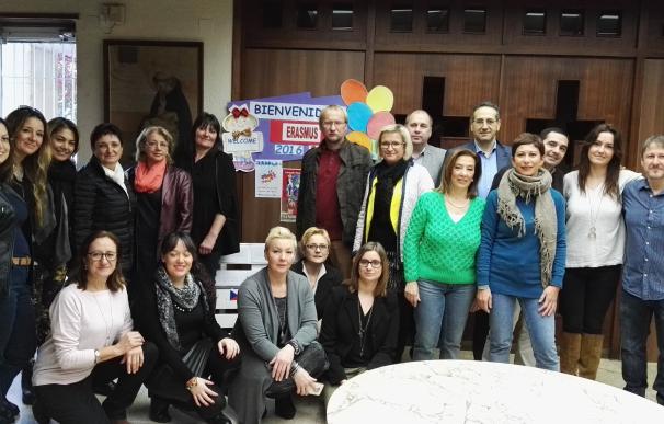 Profesores de 5 países presentan en Albacete el proyecto educativo Wargames for Peace para aprender historia