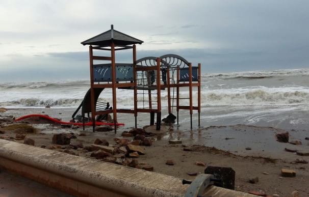 Puig reclama a Fomento una "inversión real" y "adecuada" en la playa de Almenara, especialmente afectada por el temporal
