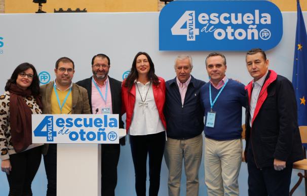 Arenas pide centrar el congreso del PP en "lo que importa a los españoles" y no sólo en "el modelo organizativo"