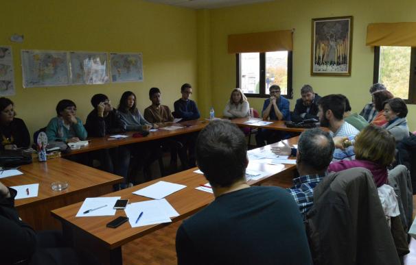 IU celebra sus 30 años con ocho talleres para debatir con los granadinos de los problemas de la provincia