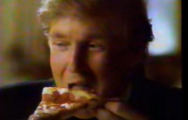 Venden por 15.000 dólares el guión de un anuncio de pizza que protagonizó Donald Trump
