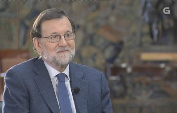Rajoy destaca el "descomunal" cambio de Galicia en sus 35 años de autogobierno y ensalza a Albor como artífice