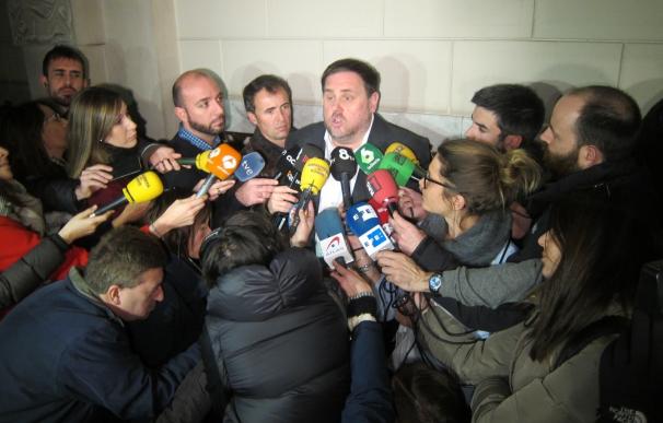 Junqueras afirma que Santamaría se va del encuentro convencida de que "habrá referéndum"