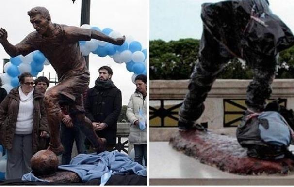 Destrozan la estatua de Messi en Buenos Aires
