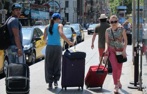 Los turistas extracomunitarios pagarán 5 euros por entrar en la UE desde 2020