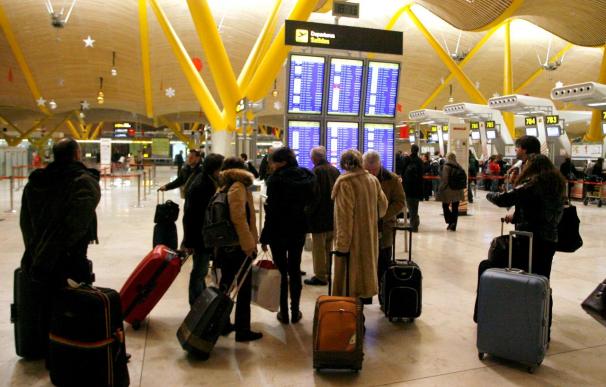 Iberia cancela unos 400 vuelos por la huelga de los tripulantes de cabina