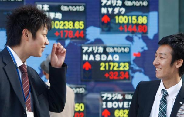 El índice Nikkei sube 38,54 puntos, el 0,37 por ciento hasta 10.305,71 puntos