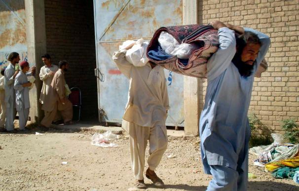 La aviación paquistaní ataca refugios de la insurgencia y mata a 9 talibanes