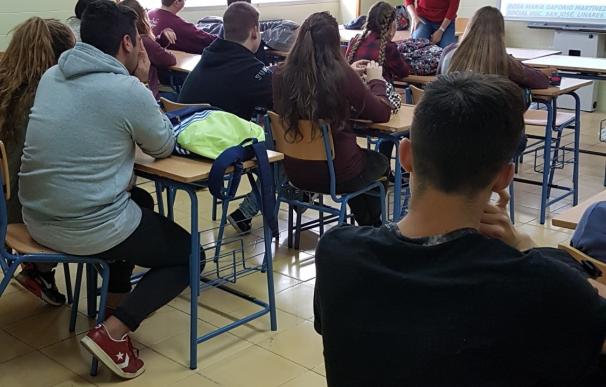 Centro de salud organiza talleres para prevenir el acoso escolar en centros de enseñanza de Linares