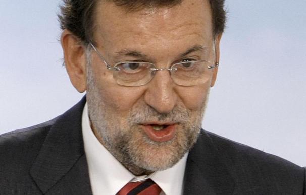 Rajoy asegura que si alguien cree que Rato no sería extraordinario presidente que lo diga