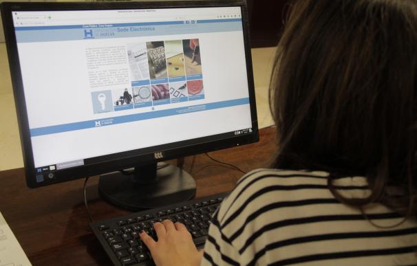 Diputación pone en marcha un plan para implantar la administración electrónica en los ayuntamientos